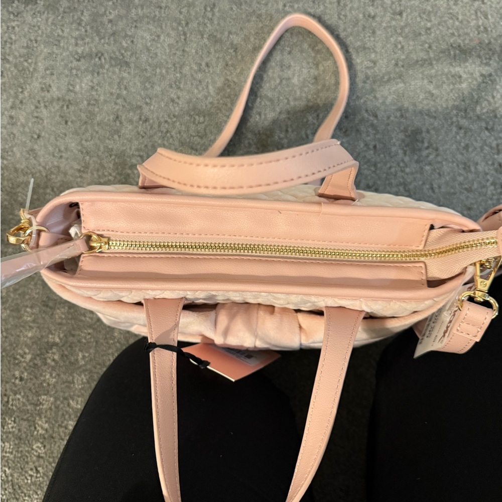 Juicy Couture Blush Quilted Bow Shoulder Bag - Picture 7 of 9